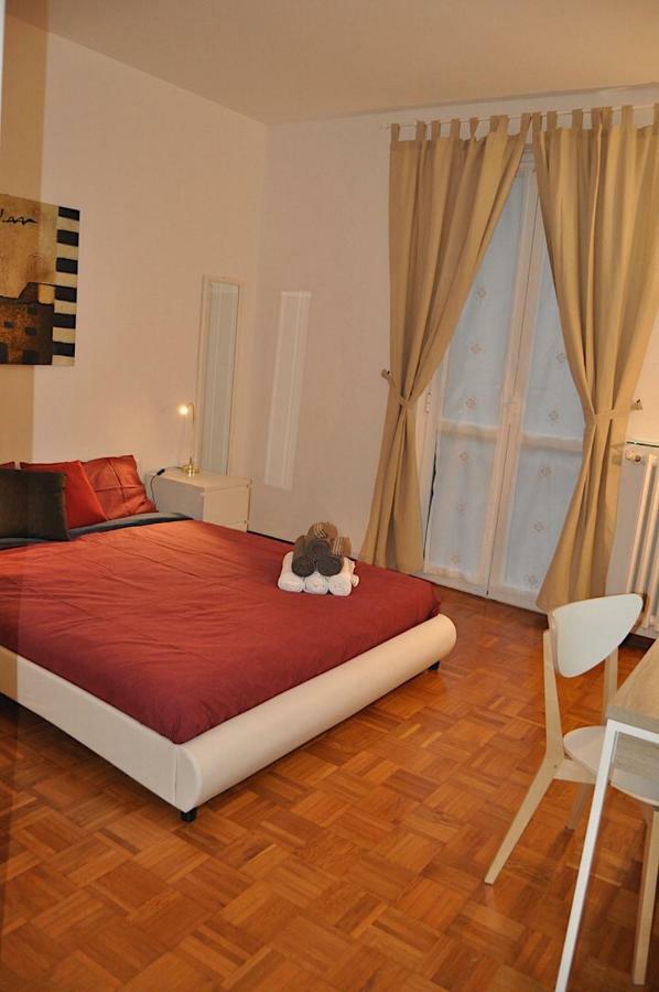 La Casa Di Sarita Apartamento Pavia Exterior foto